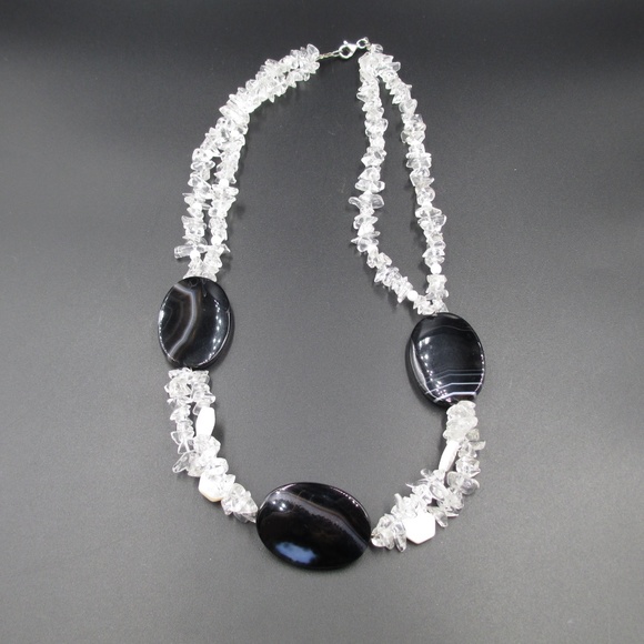 20 Inch Clear Stone Chips & Black Stone Necklace - Picture 2 of 4